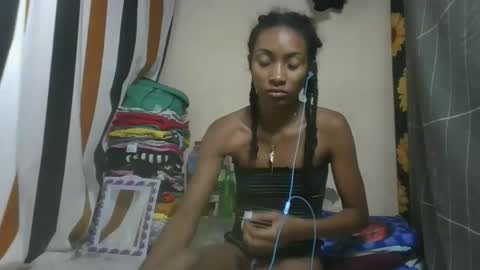 ninaeaa online show from February 25, 2026, 8:07 pm