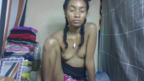 ninaeaa online show from March 12, 2026, 9:32 pm