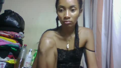 ninaeaa online show from April 16, 2026, 10:23 pm