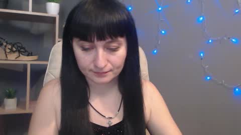 ninaflawlees online show from November 25, 2025, 1:00 pm