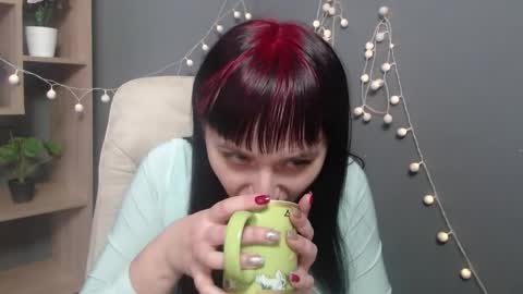 ninaflawlees online show from February 1, 2026, 12:59 pm