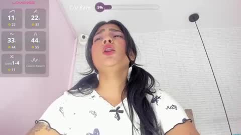 Snapshot of ninamartins chatting on June 12, 2026, 4:33 am N I N A online show from June 12, 2026, 4:33 am
