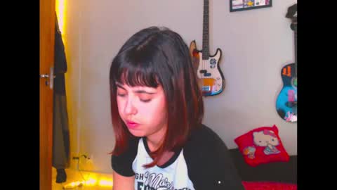 ninapellegrini17 online show from October 13, 2025, 10:54 pm