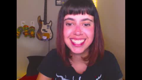 ninapellegrini17 online show from October 15, 2025, 11:49 pm