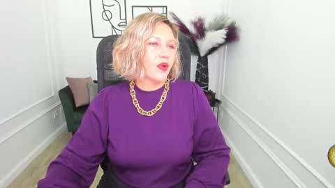 Snapshot of ninastarle chatting on November 5, 2025, 4:45 am ninastarle online show from November 5, 2025, 4:45 am