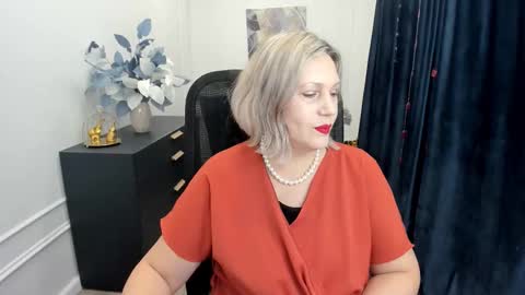 Snapshot of ninastarle chatting on November 22, 2025, 5:06 am ninastarle online show from November 22, 2025, 5:06 am