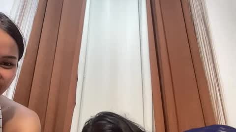 Snapshot of nini_luvskorn chatting on May 29, 2026, 12:25 pm nini_luvskorn online show from May 29, 2026, 12:25 pm