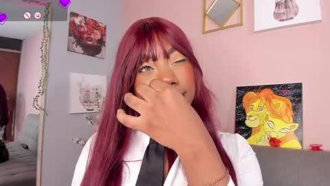 NINI  online show from February 15, 2025, 3:39 pm