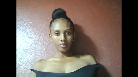 Snapshot of ninie246746 chatting on February 25, 2025, 8:58 am ninie246746 online show from February 25, 2025, 8:58 am