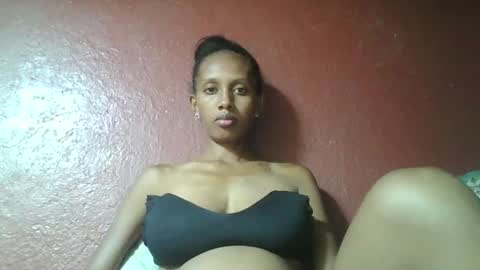 Snapshot of ninie246746 chatting on February 26, 2025, 2:14 pm ninie246746 online show from February 26, 2025, 2:14 pm