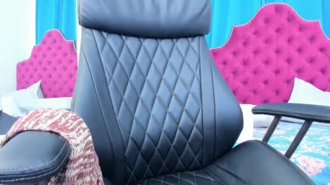 nina dee online show from February 28, 2025, 10:52 am