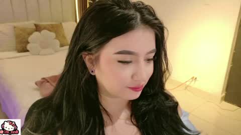 Nina online show from June 4, 2026, 1:17 pm