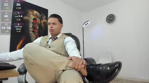 nino_bonnucci online show from October 6, 2025, 11:40 am