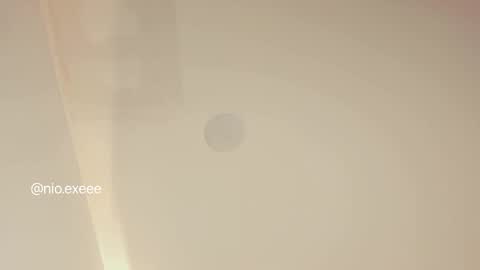 nioki_ online show from March 17, 2026, 4:06 am