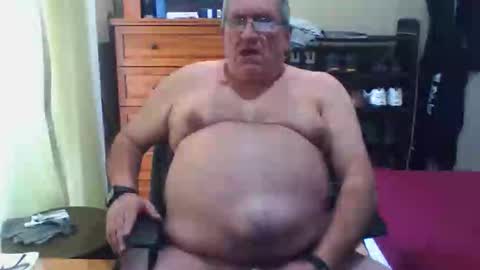 Snapshot of nionios67 chatting on November 12, 2025, 4:18 pm Dennis online show from November 12, 2025, 4:18 pm