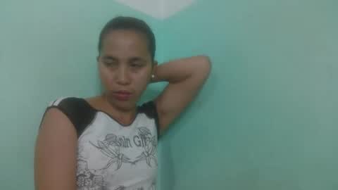 nirisouh online show from November 25, 2025, 3:06 am