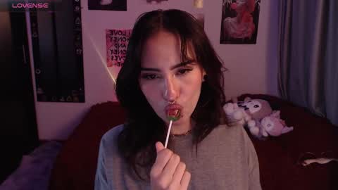 Snapshot of nixxie_ chatting on October 21, 2025, 1:39 am Nixxie online show from October 21, 2025, 1:39 am