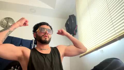 noa_bonucci online show from January 14, 2026, 6:13 pm