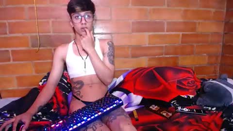 noah420sr online show from January 6, 2025, 3:19 pm