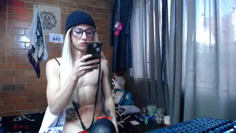 noah420sr online show from January 21, 2025, 1:32 pm