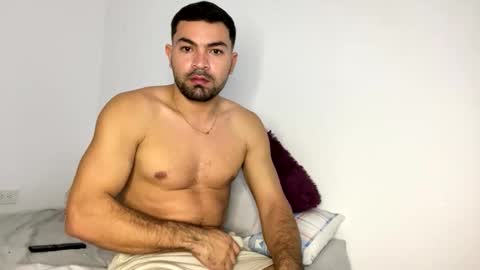 noah_3050 online show from December 2, 2025, 11:45 pm