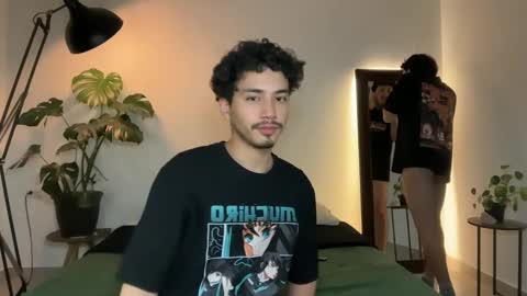 noah_and_steven online show from May 10, 2026, 10:59 pm