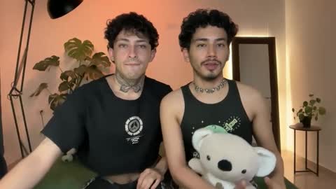 noah_and_steven online show from May 13, 2026, 1:25 am