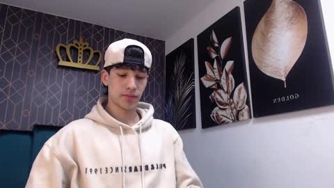 Snapshot of noah_brigth chatting on March 5, 2025, 11:49 pm Noah Brigth online show from March 5, 2025, 11:49 pm