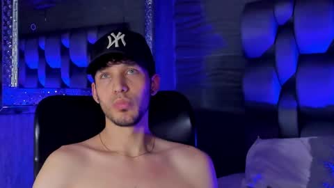 Snapshot of noah_brigth chatting on October 27, 2025, 5:55 am Noah Brigth online show from October 27, 2025, 5:55 am