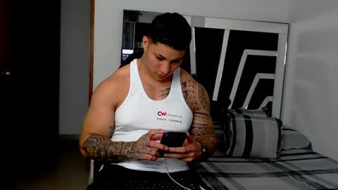 Noah Harris01 online show from February 11, 2025, 1:10 am