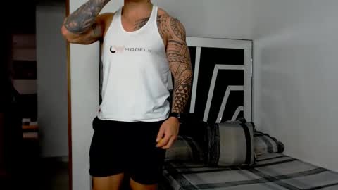 Noah Harris01 online show from November 12, 2025, 9:25 pm