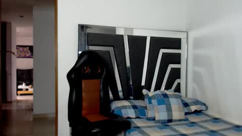 Noah Harris01 online show from January 11, 2026, 2:00 pm