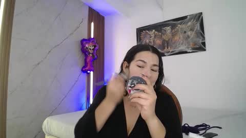 Snapshot of noah_jhonson__ chatting on October 30, 2025, 7:58 pm Noah online show from October 30, 2025, 7:58 pm