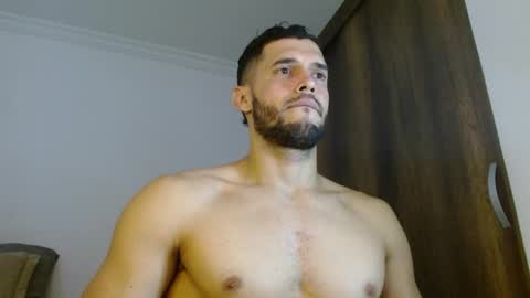 Snapshot of noah_jhonsonn chatting on May 8, 2026, 11:59 am Noah online show from May 8, 2026, 11:59 am