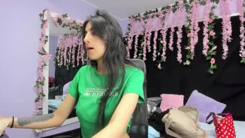 Noah johns online show from December 17, 2025, 12:22 pm