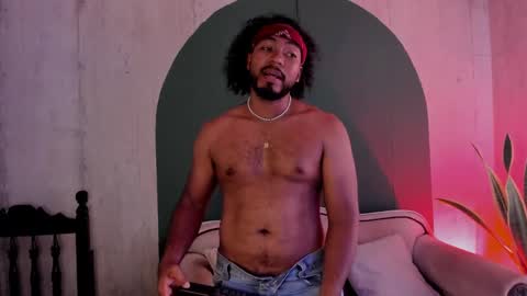 Snapshot of noah_jones__ chatting on January 23, 2025, 7:18 pm Noah online show from January 23, 2025, 7:18 pm