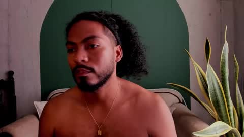 Snapshot of noah_jones__ chatting on February 9, 2025, 6:58 pm Noah online show from February 9, 2025, 6:58 pm