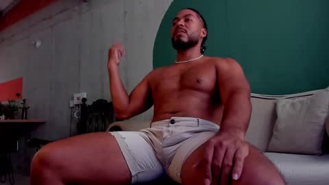 Snapshot of noah_jones__ chatting on September 20, 2025, 4:30 pm Noah online show from September 20, 2025, 4:30 pm