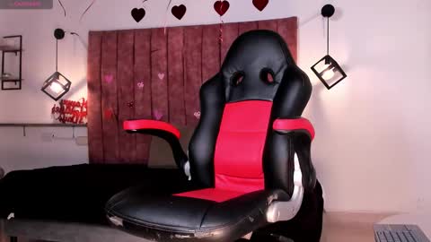 Snapshot of noah_katz chatting on February 21, 2026, 3:51 am Noah online show from February 21, 2026, 3:51 am