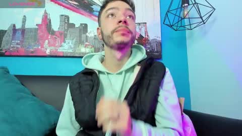 Snapshot of noah_ricci_ chatting on January 5, 2025, 11:59 am online show from January 5, 2025, 11:59 am