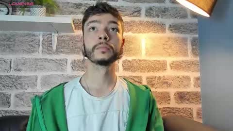 Snapshot of noah_ricci_ chatting on September 11, 2025, 12:38 pm online show from September 11, 2025, 12:38 pm