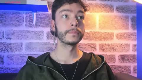 Snapshot of noah_ricci_ chatting on October 14, 2025, 12:50 pm online show from October 14, 2025, 12:50 pm