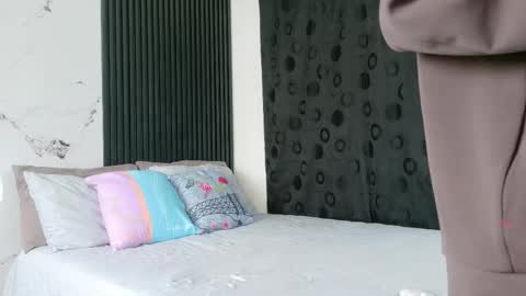 noah tyler  online show from February 4, 2026, 12:55 pm