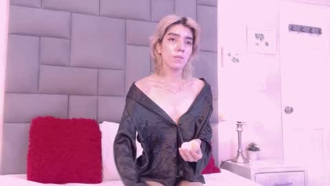 Noah   online show from December 15, 2025, 11:47 am