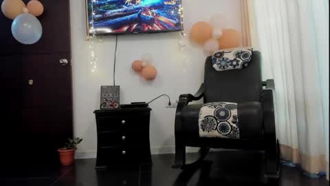 Snapshot of noahbrawn chatting on December 9, 2024, 3:11 pm LIAM- noah online show from December 9, 2024, 3:11 pm