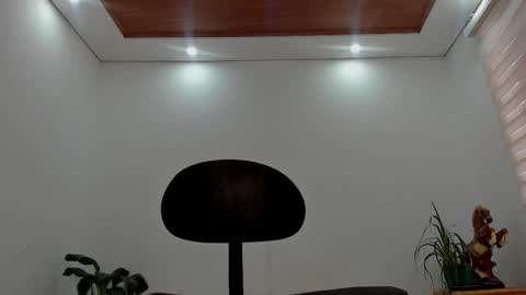 LIAM- noah online show from March 25, 2026, 1:39 pm