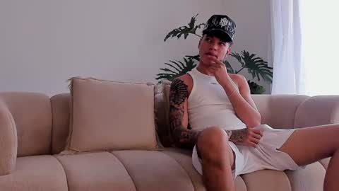 Snapshot of noahdaviss chatting on July 29, 2026, 9:24 pm noahdaviss online show from July 29, 2026, 9:24 pm