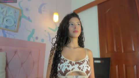 noahperezz online show from October 19, 2025, 2:23 am