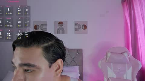 Snapshot of noahvance chatting on February 3, 2026, 3:39 pm NoahVence online show from February 3, 2026, 3:39 pm