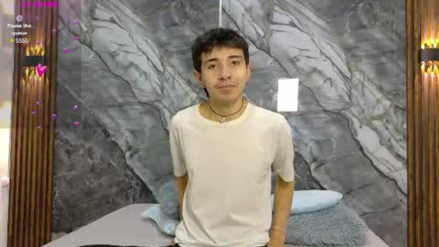 Snapshot of noahwalker__ chatting on July 2, 2026, 11:05 am online show from July 2, 2026, 11:05 am